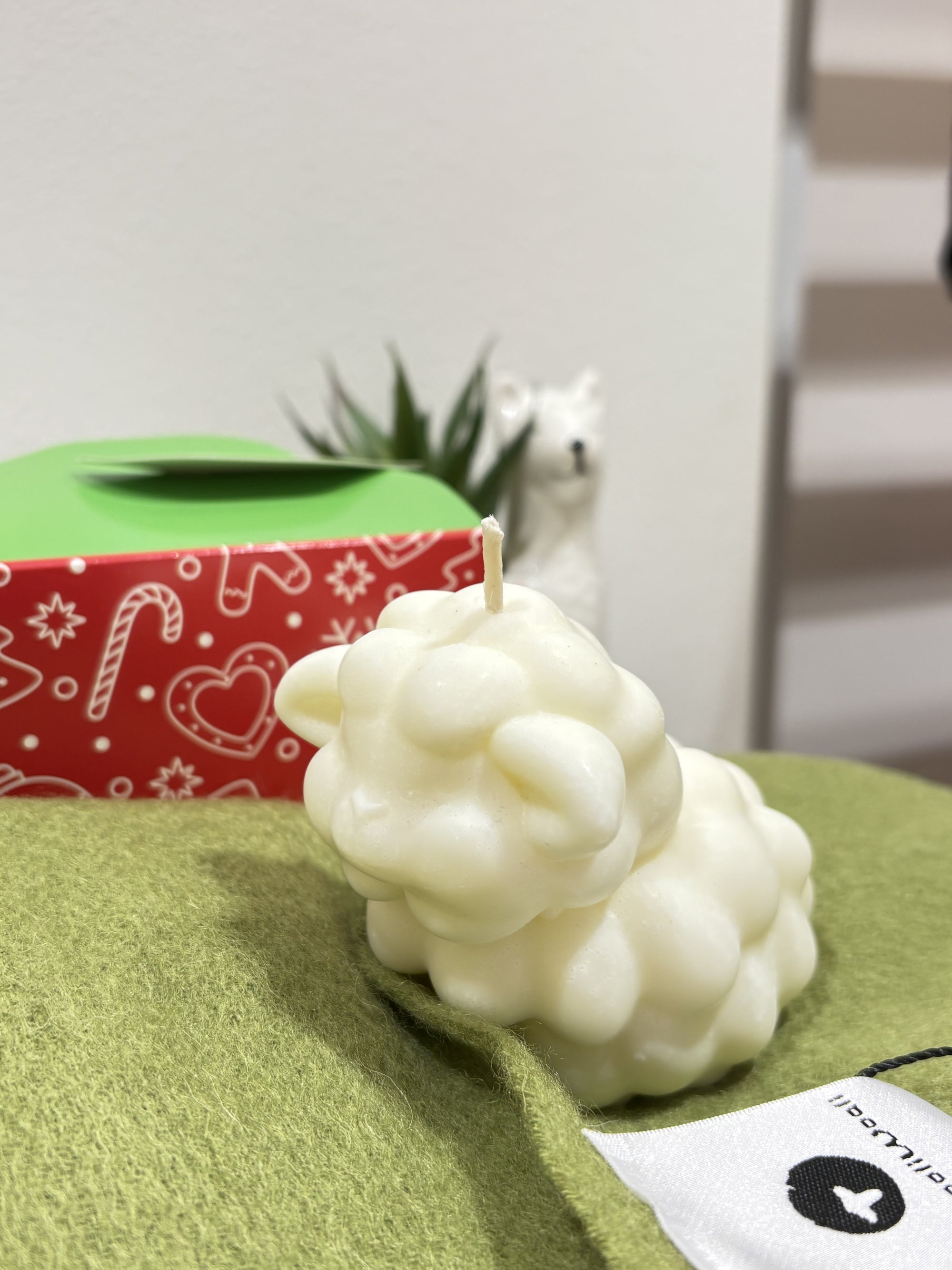 WooliWooli Original Handmade Candle