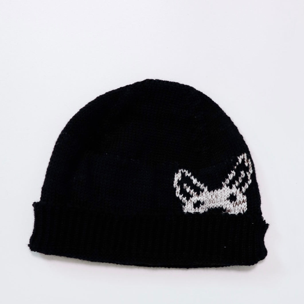 Black beanie with a white Kangaroo on a white background