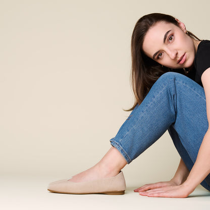 The Adelaide V-Cut Wool Flat | Apricot Beige